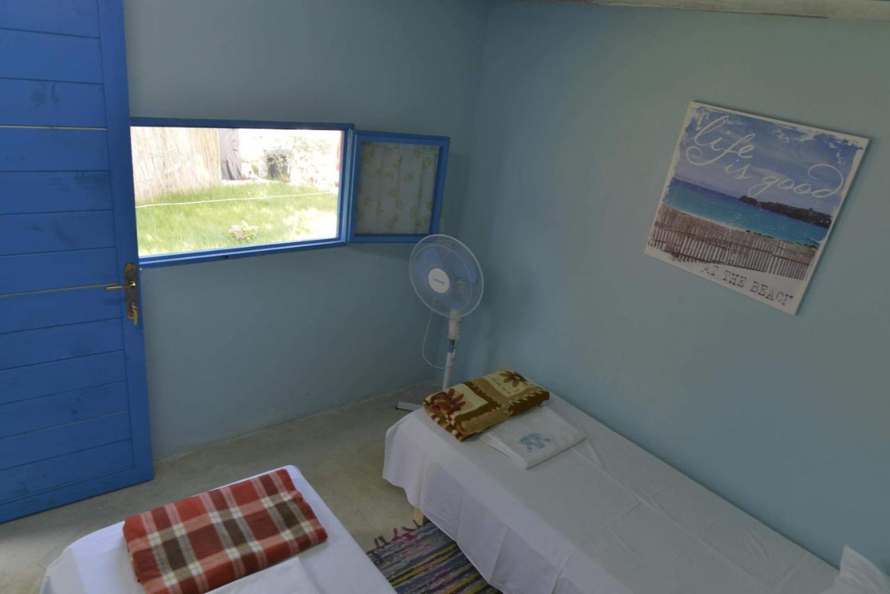 Glamping Rooms At The Sea Turtle Dhermi Bagian luar foto